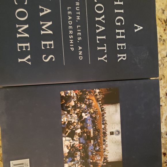 Books - Picture 13 of 16